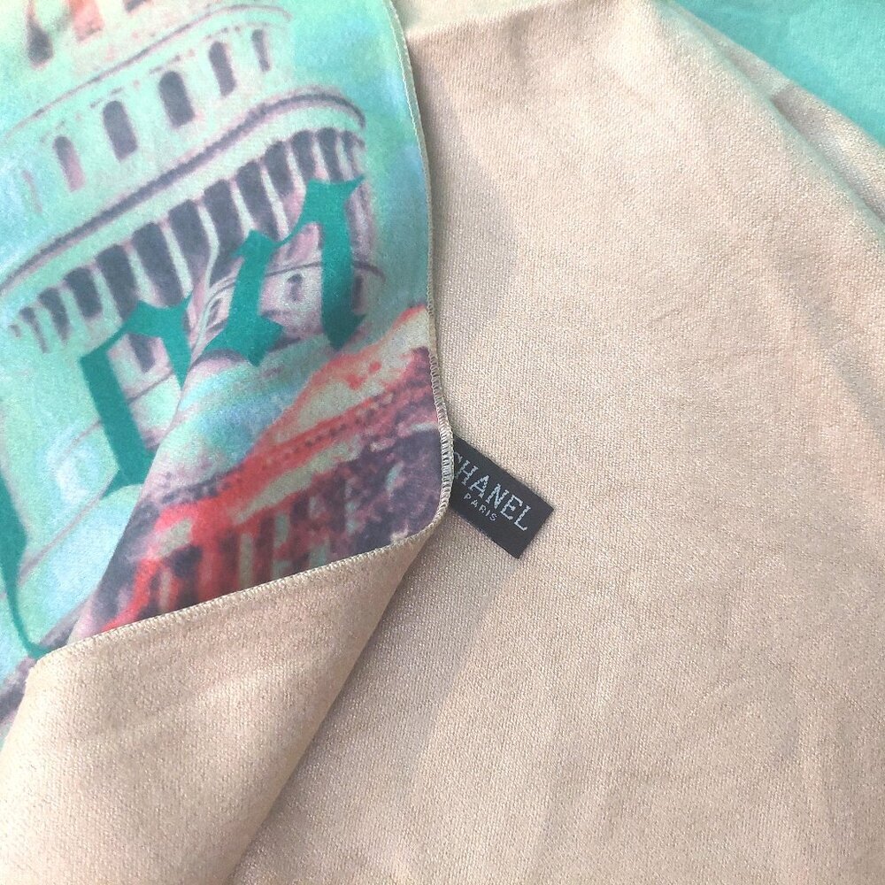 Vintage Chanel Multi-Color Green Telegraph Booth Print Blanket Scarf Scarve Wrap - Picture 7 of 8